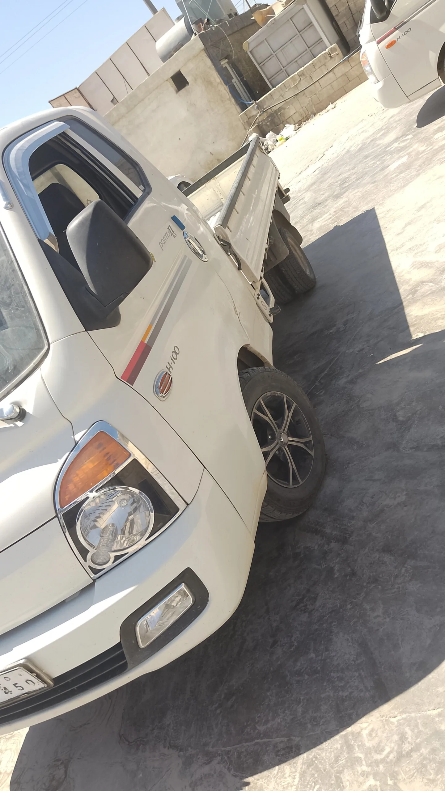 بيع وشراء السيارات