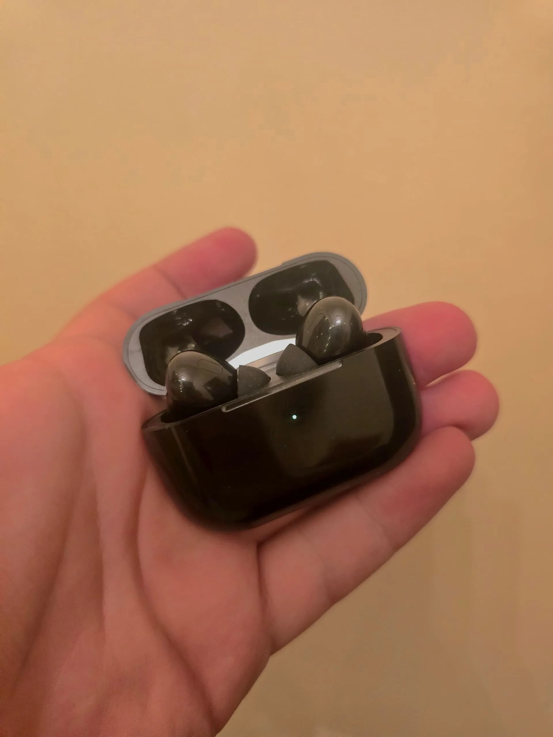 سماعات ايربودز كوبي ون