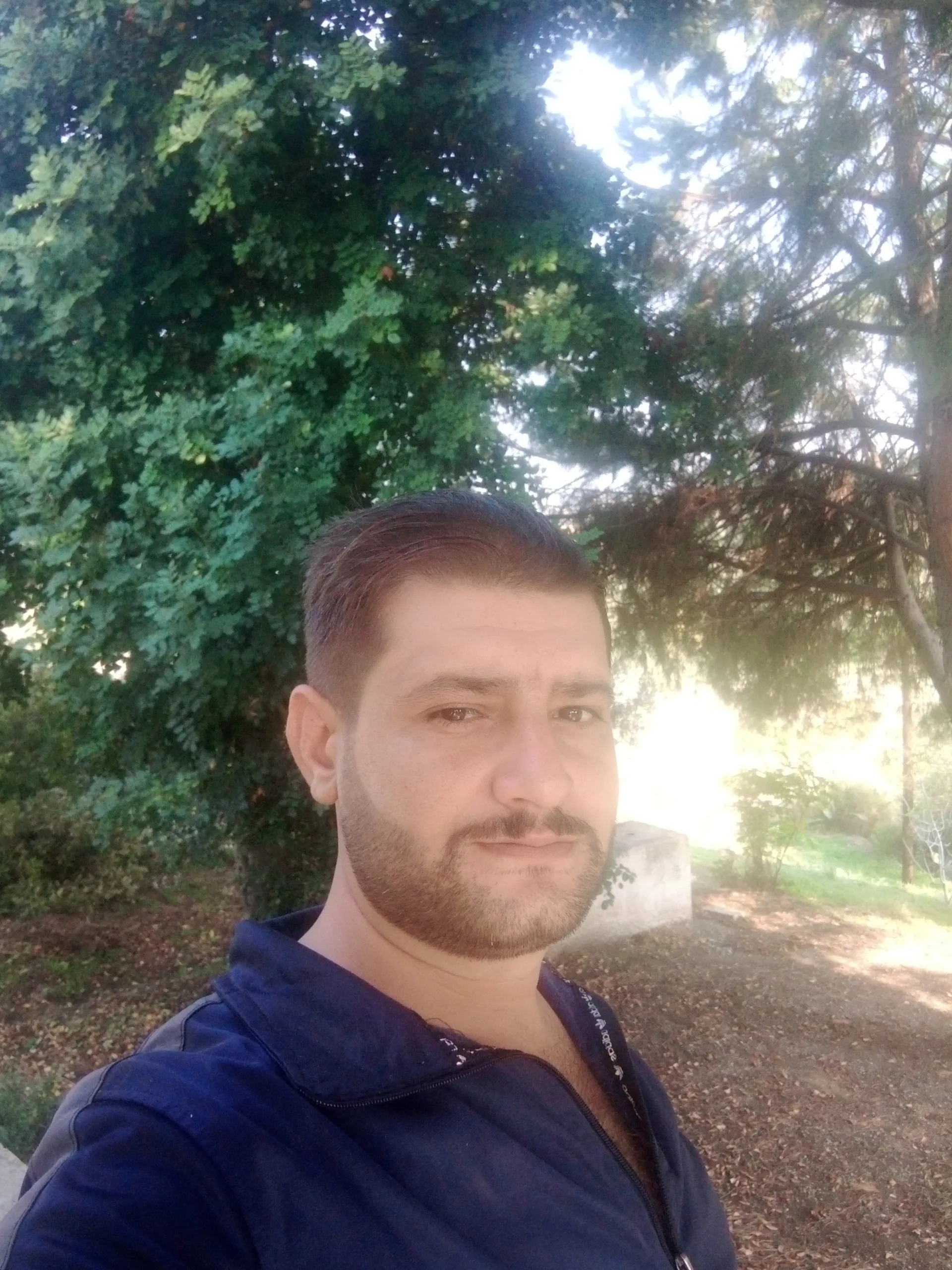 صيانة جميع الأجهزة الالكترونية و الكهربائيةو تمديدات كهربائية حديث و قديم