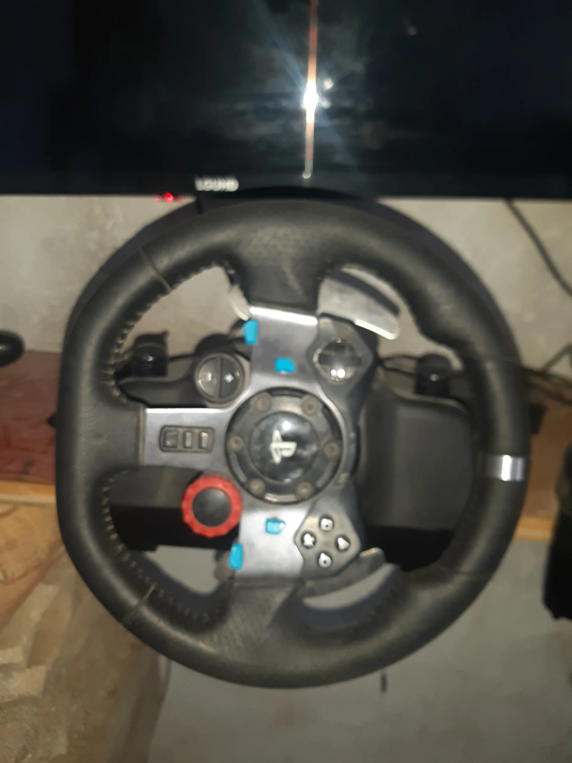 أجهزة بلاستيشن 4 +دركسيون إلكتروني