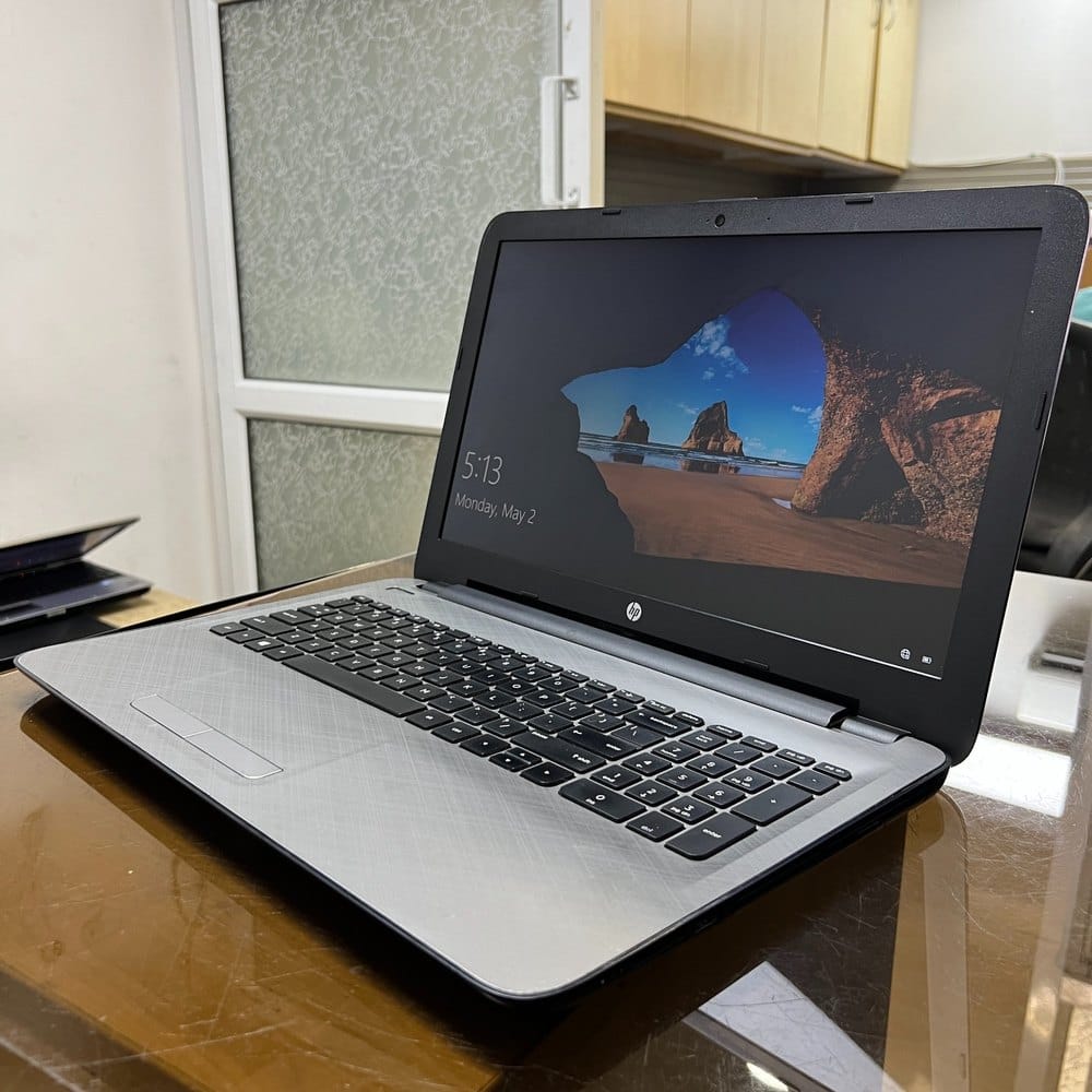 HP Laptop 15″ i5, 8GB RAM
